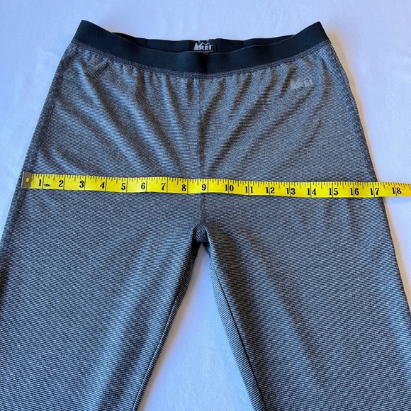 REI CO-OP Lightweight Base Layer Bottoms - Picture 5 of 10